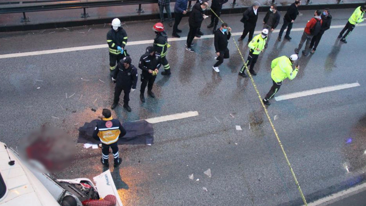 Köprüden atlayan gence çarpmamak için kaza yaptı: 1 ölü, 1 ağır yaralı